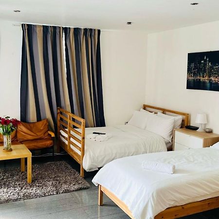 City View Sunset Luxurious Apartment In London Zone-1 Including One Family Twin Room With Its Own Stunning Private Terrace Dış mekan fotoğraf