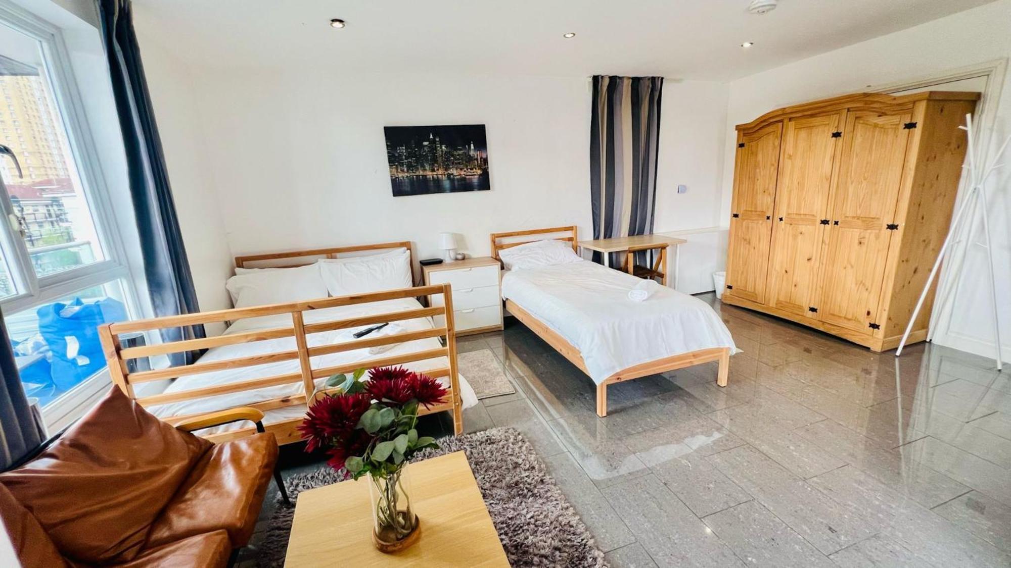 City View Sunset Luxurious Apartment In London Zone-1 Including One Family Twin Room With Its Own Stunning Private Terrace Dış mekan fotoğraf