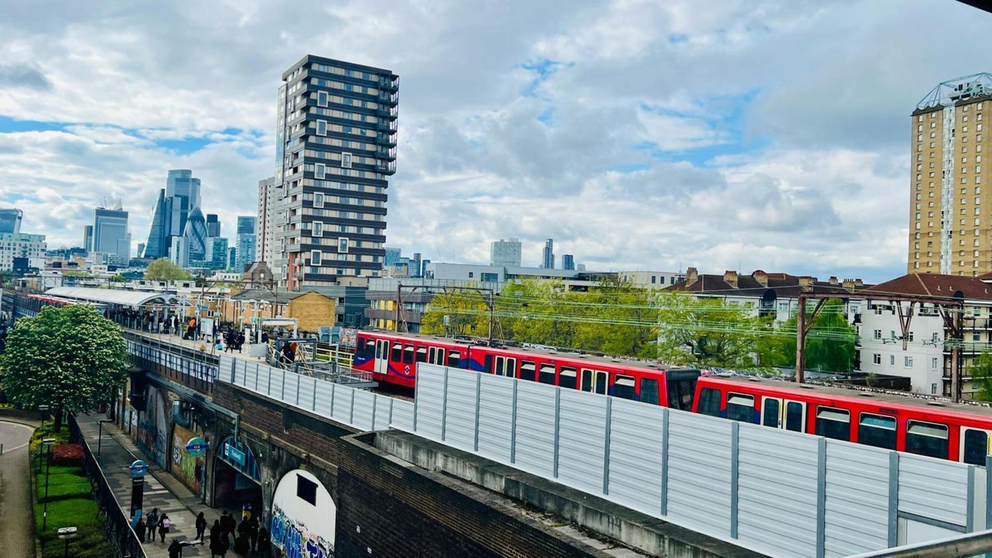 City View Sunset Luxurious Apartment In London Zone-1 Including One Family Twin Room With Its Own Stunning Private Terrace Dış mekan fotoğraf